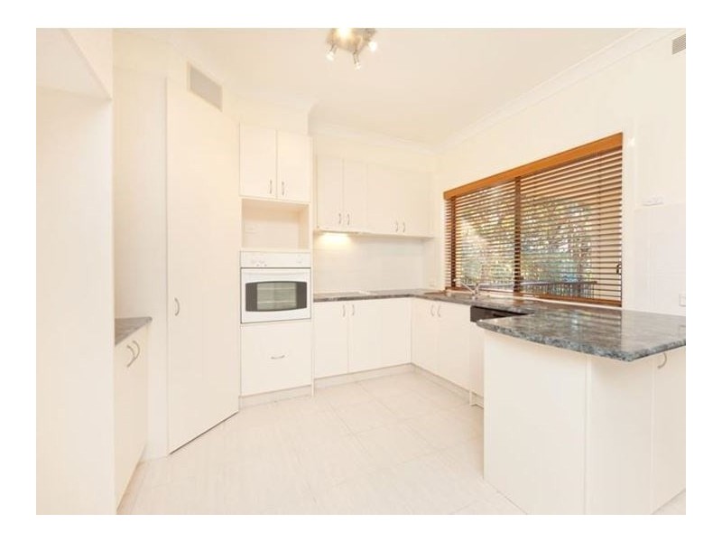 2/12 College Avenue, Southport QLD 4215