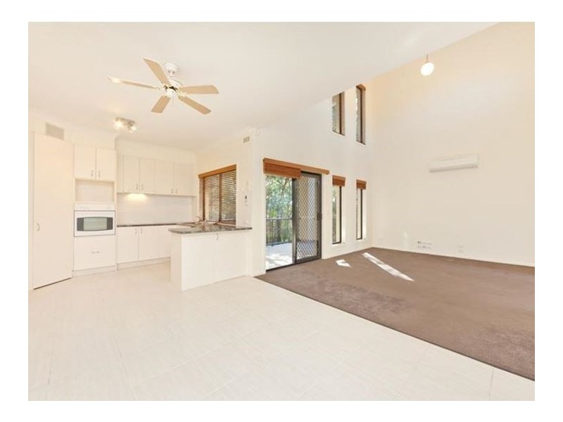 2/12 College Avenue, Southport QLD 4215