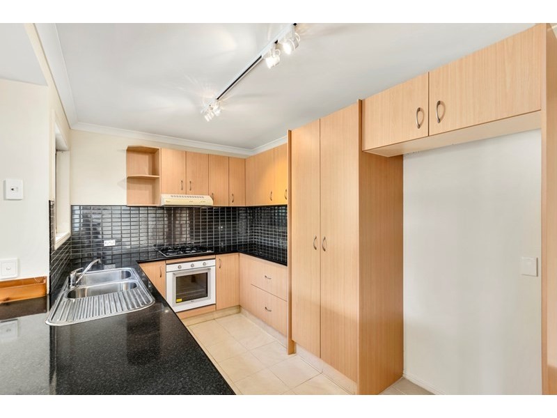 4/99 Pohlman Street, Southport QLD 4215