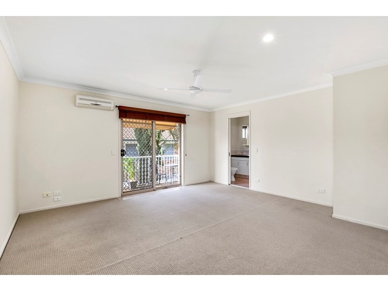 4/99 Pohlman Street, Southport QLD 4215