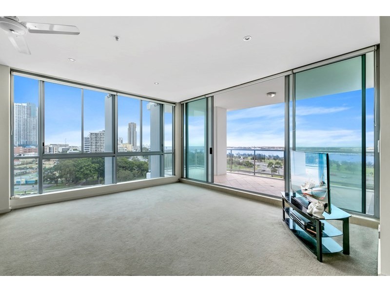 1104/1 Como Crescent, Southport QLD 4215