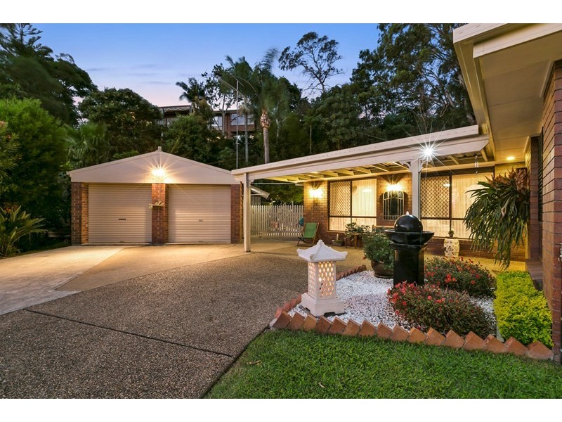 18 Gunyah Grove, Ashmore QLD 4214