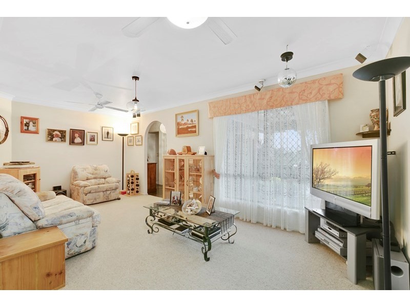 18 Gunyah Grove, Ashmore QLD 4214