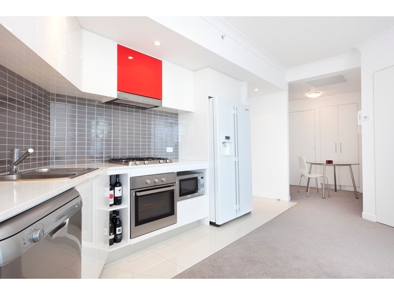 22309/5 Lawson Street, Southport QLD 4215