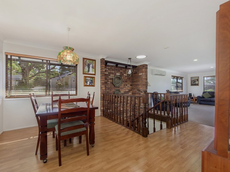 4 Akes Avenue, Southport QLD 4215