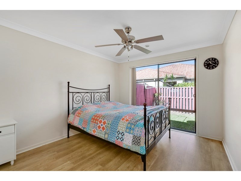 54/24 Amsonia Court, Arundel QLD 4214