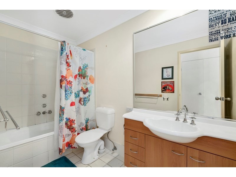 54/24 Amsonia Court, Arundel QLD 4214