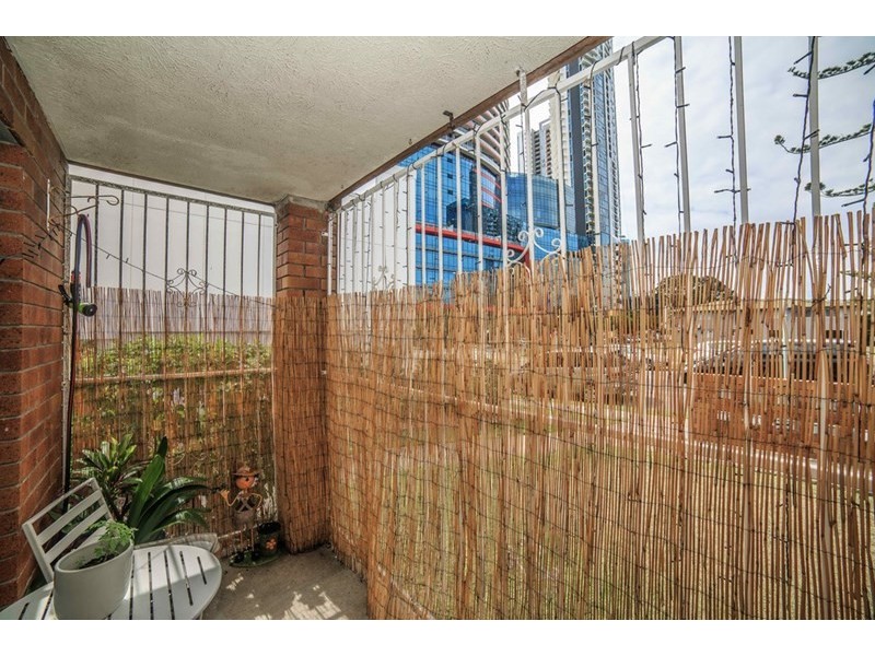 1/18 Garden Street, Southport QLD 4215
