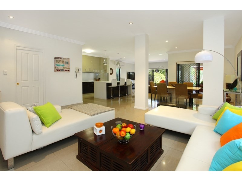 10 Meron Street, Southport QLD 4215