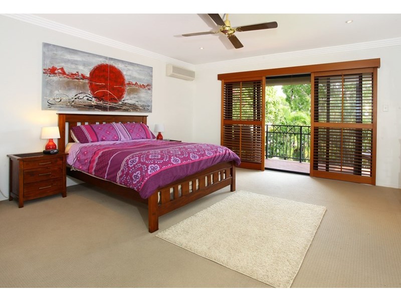 10 Meron Street, Southport QLD 4215