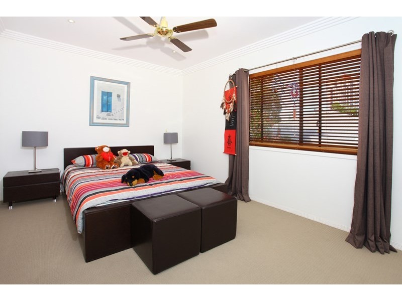 10 Meron Street, Southport QLD 4215