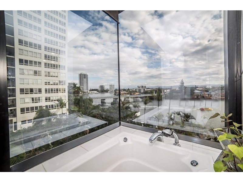 3/20 Riverview Parade, Surfers Paradise QLD 4217