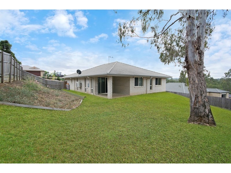 12 Dior Place, Wulkuraka QLD 4305
