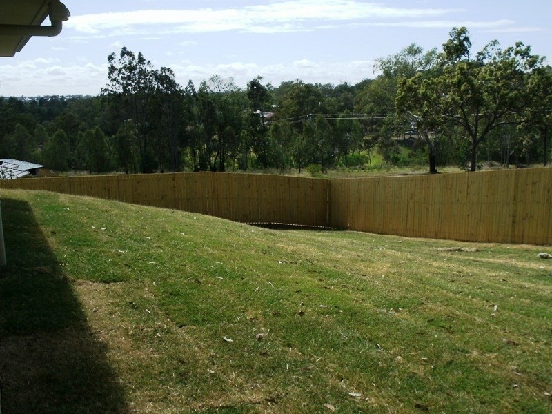 12 Dior Place, Wulkuraka QLD 4305