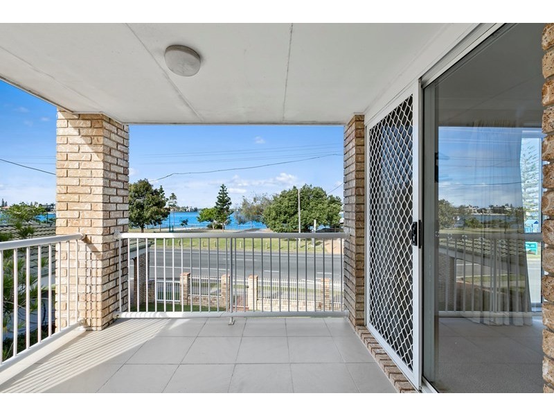 1/64 The Esplanade, Paradise Point QLD 4216