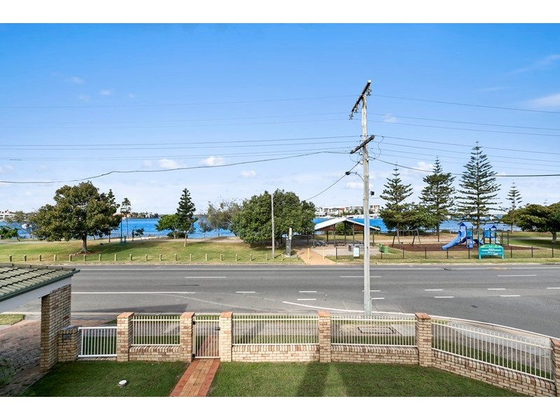 1/64 The Esplanade, Paradise Point QLD 4216