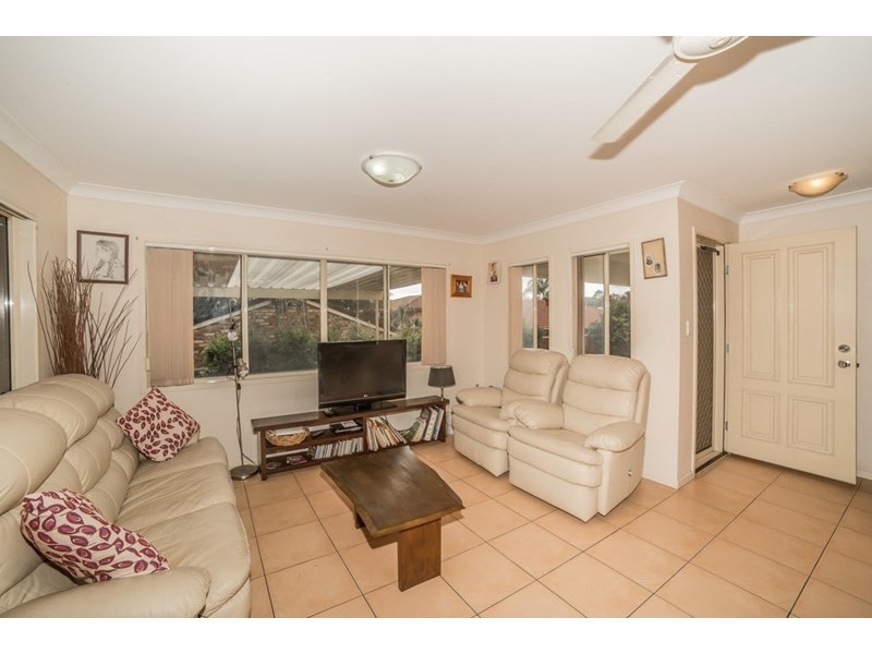 2/100 Kumbari Avenue, Labrador QLD 4215