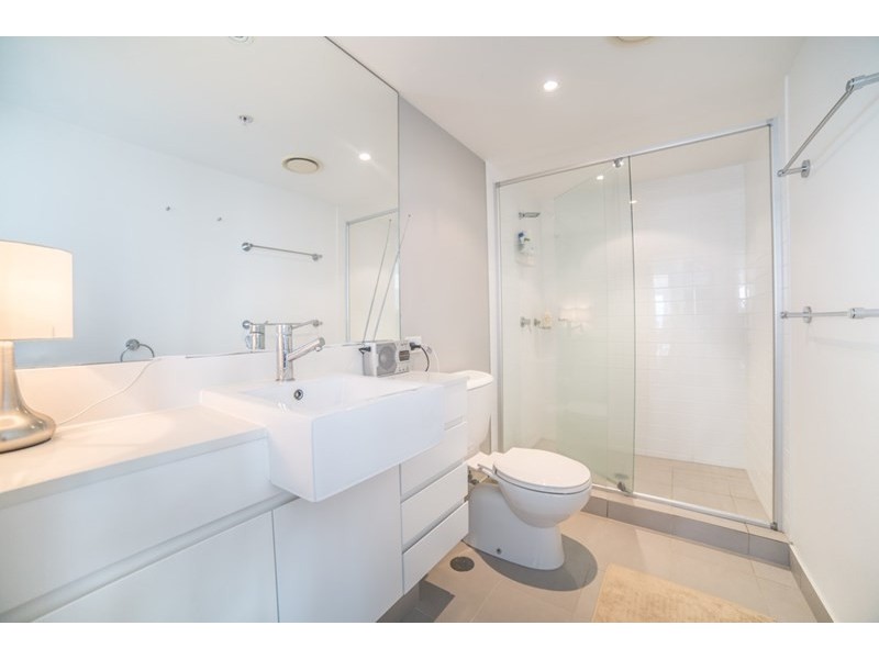 23207/5 Lawson Street, Southport QLD 4215