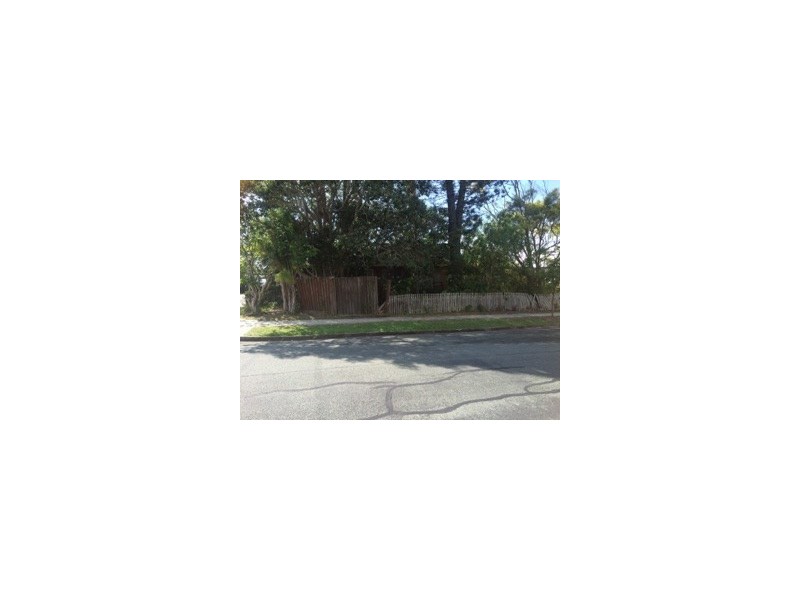 23 First Avenue, Labrador QLD 4215