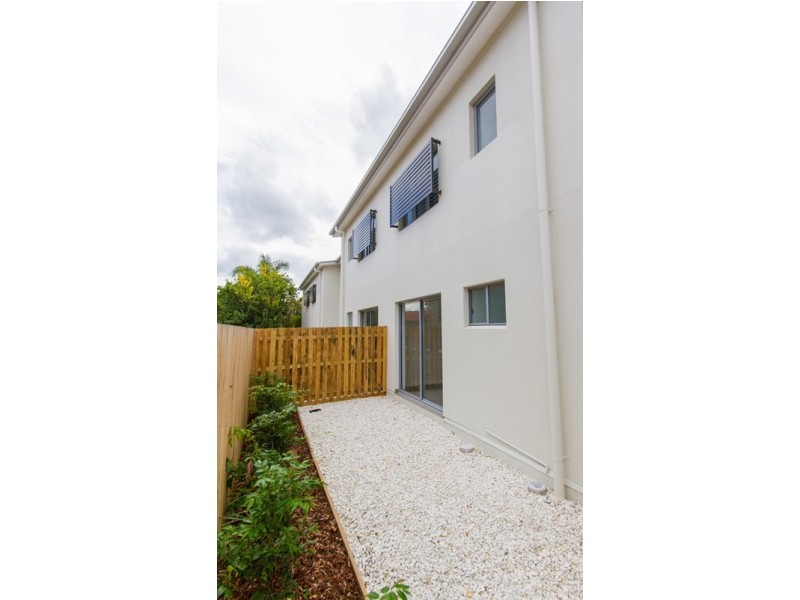 4/43 Harley Street, Labrador QLD 4215