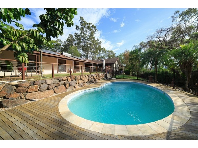 16 Cuthero Court, Highland Park QLD 4211