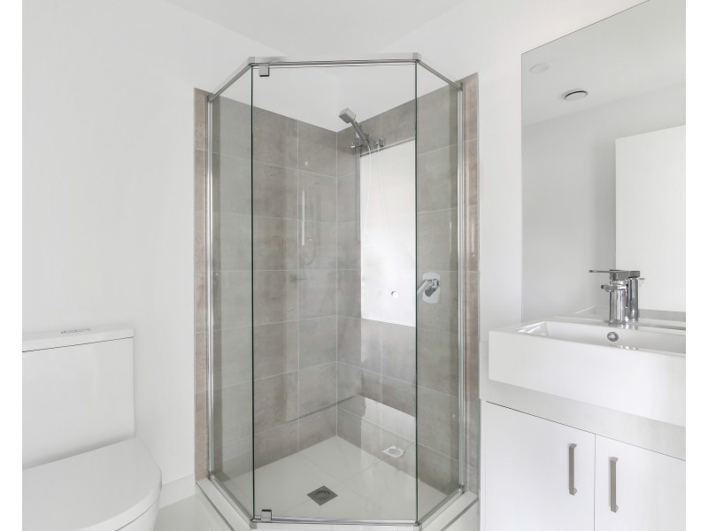 11 Anne Street, Southport QLD 4215