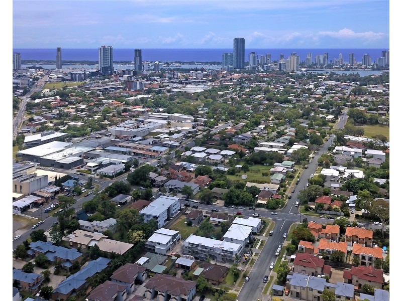 11 Anne Street, Southport QLD 4215