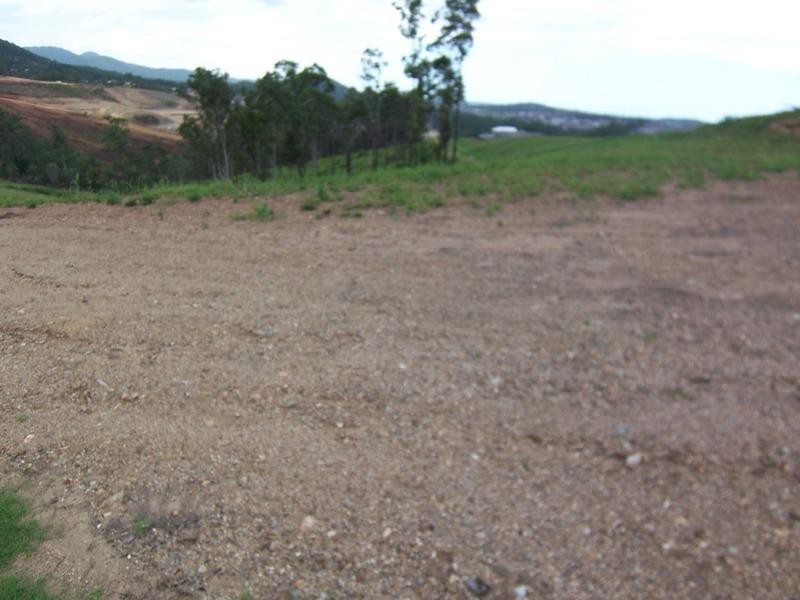 Pacific Pines QLD 4211