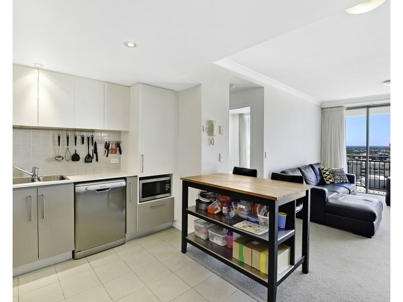 1142/56 Scarborough Street, Southport QLD 4215