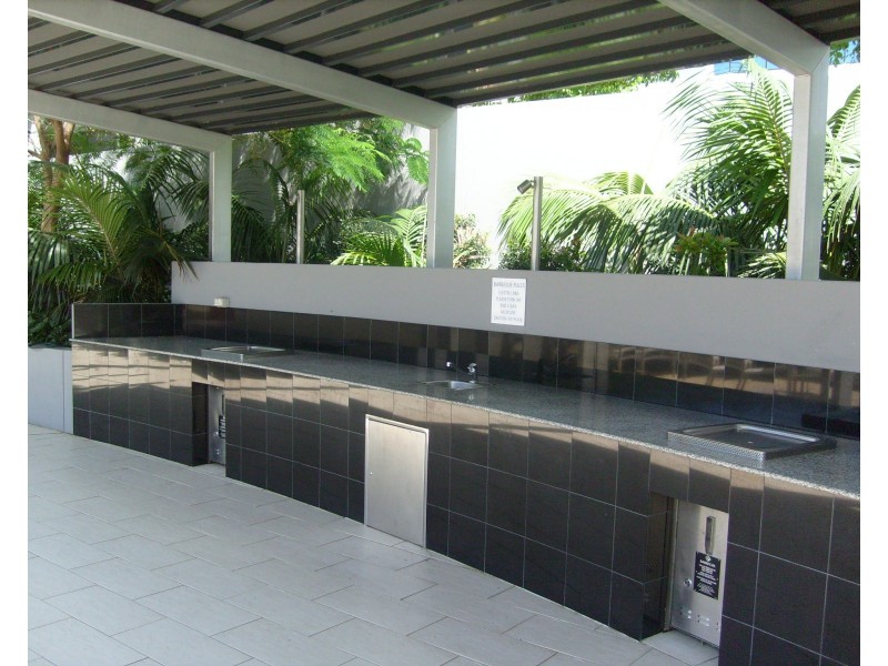 1142/56 Scarborough Street, Southport QLD 4215