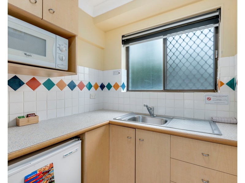 105/132 Marine Parade, Southport QLD 4215