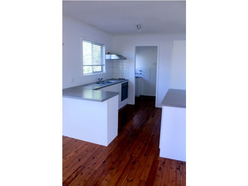 6 Melinda Street, Southport QLD 4215