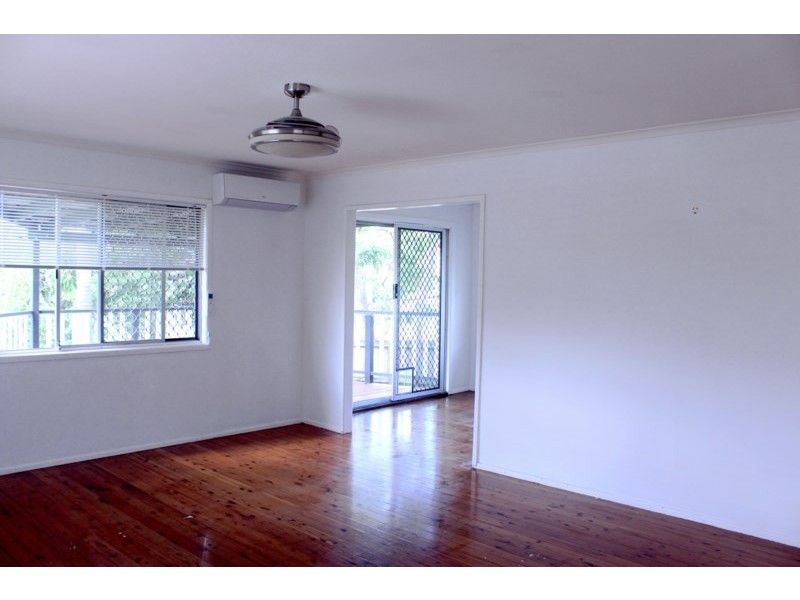 6 Melinda Street, Southport QLD 4215