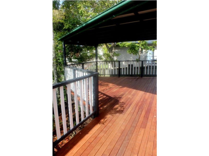 6 Melinda Street, Southport QLD 4215