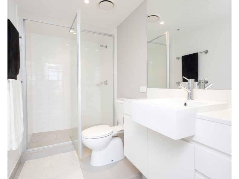 22309/5 Lawson Street, Southport QLD 4215