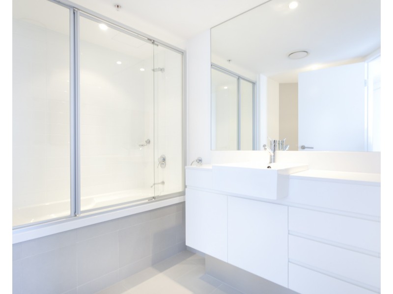 22309/5 Lawson Street, Southport QLD 4215