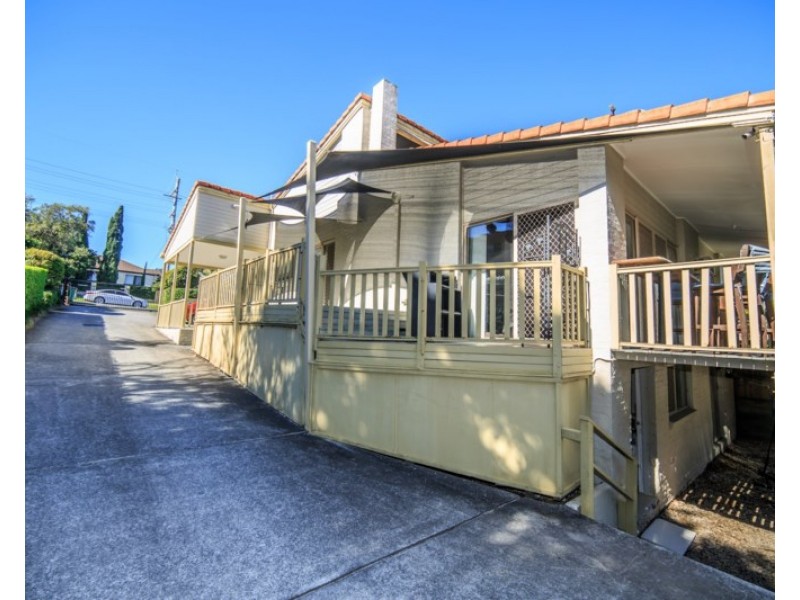 1/21 Harley Street, Labrador QLD 4215