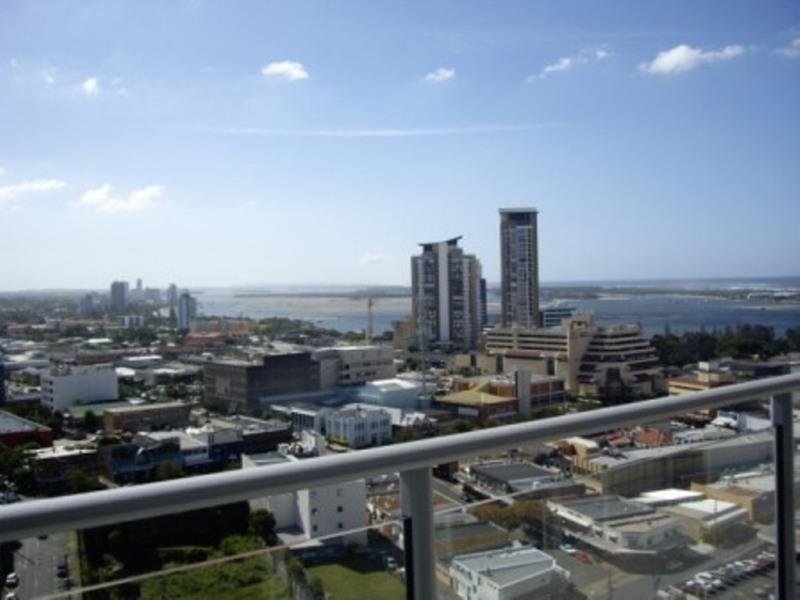 33206/9 Lawson Street, Southport QLD 4215