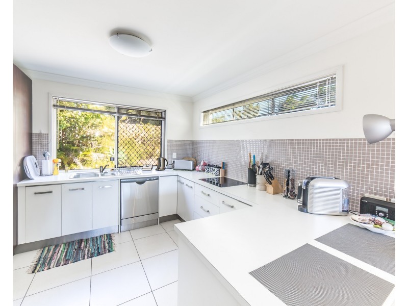 1/38 Government Road, Labrador QLD 4215