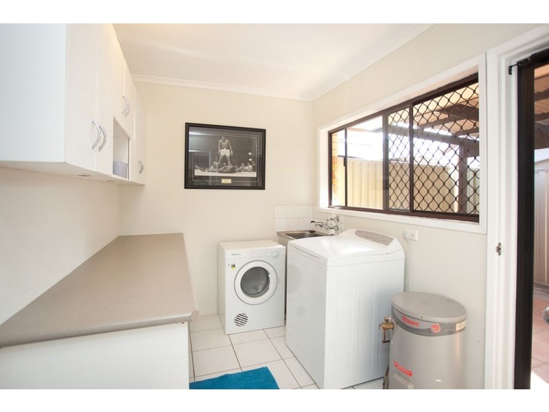 2/8 Telopea Street, Labrador QLD 4215