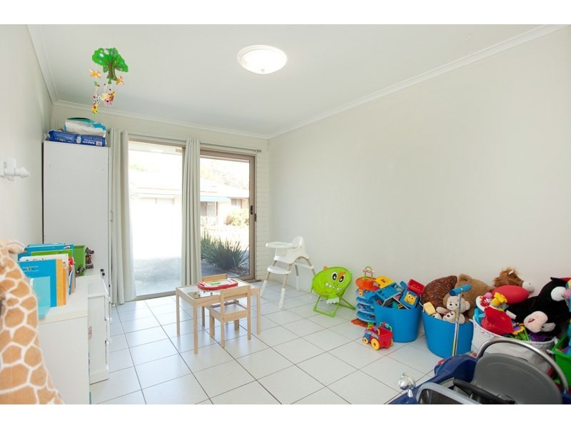 2/8 Telopea Street, Labrador QLD 4215