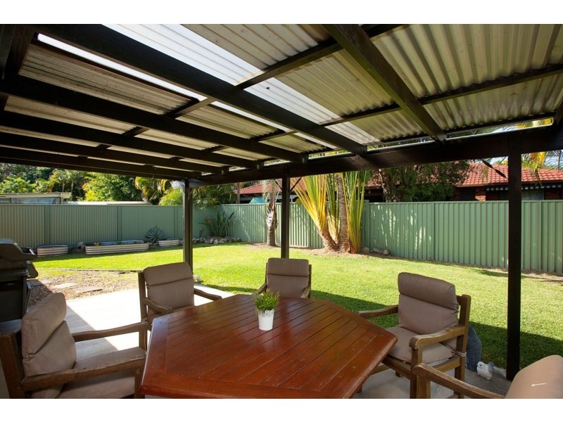 2/8 Telopea Street, Labrador QLD 4215