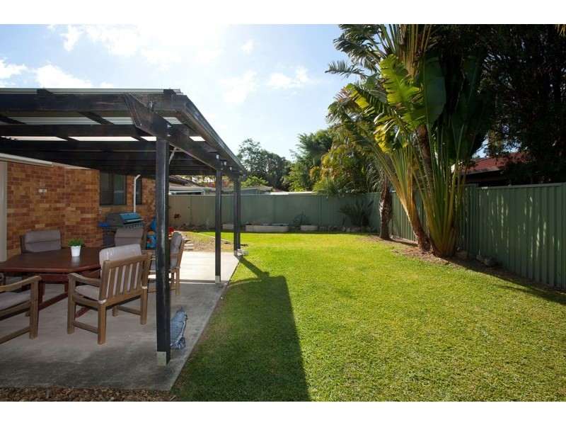 2/8 Telopea Street, Labrador QLD 4215