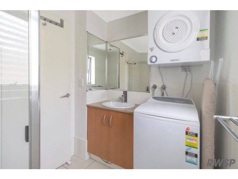 6/7 Phillip Street, Labrador QLD 4215