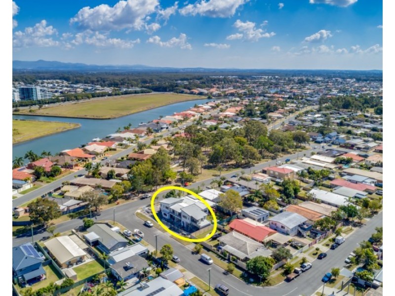 1+2/24 Barnard Street, Biggera Waters QLD 4216