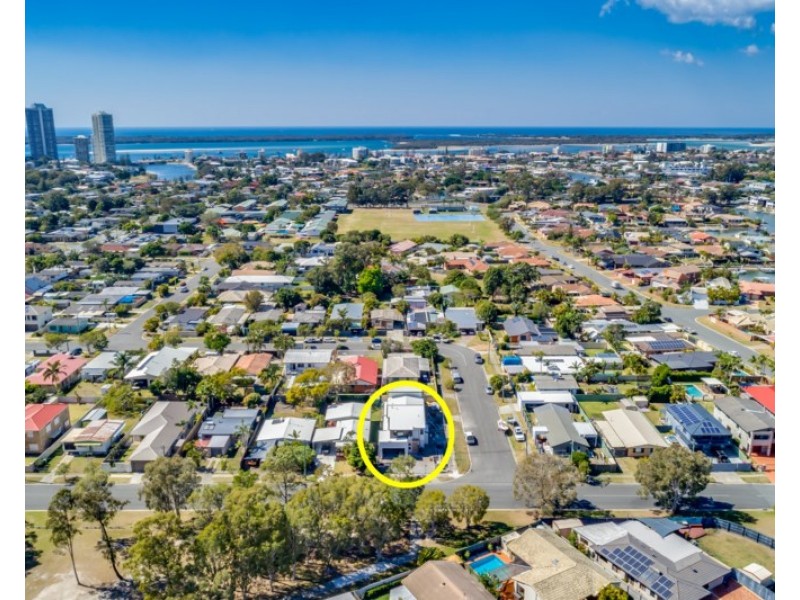 1+2/24 Barnard Street, Biggera Waters QLD 4216