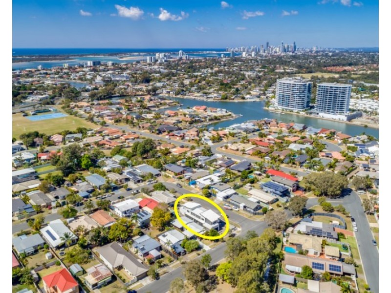 1+2/24 Barnard Street, Biggera Waters QLD 4216