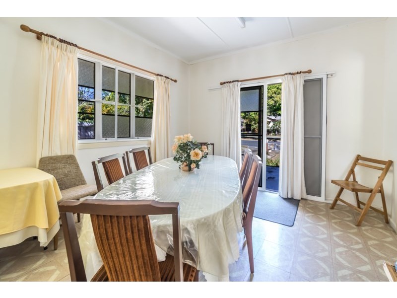 31 Walton Street, Southport QLD 4215