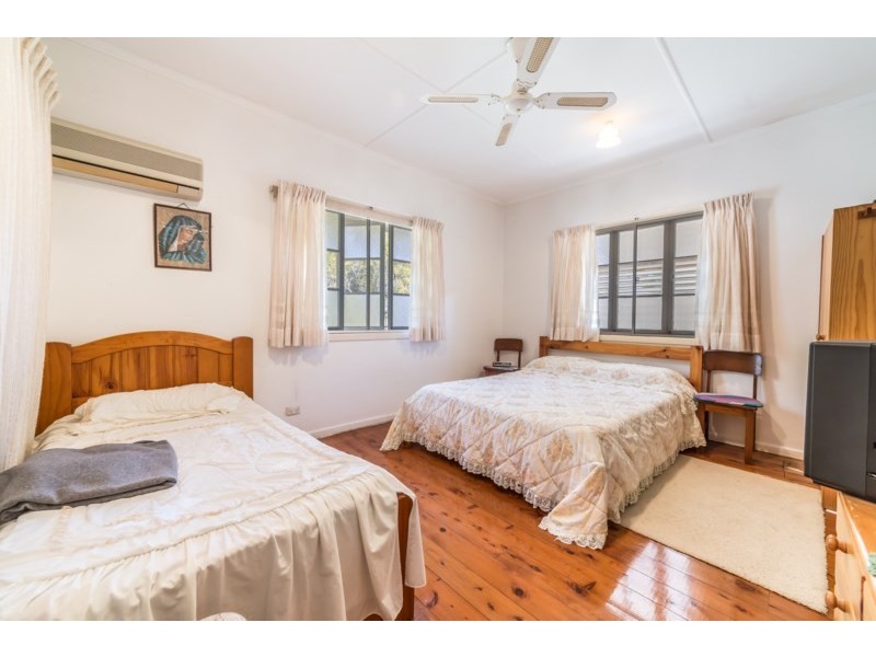 31 Walton Street, Southport QLD 4215