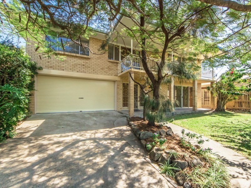 17 Clare Street, Southport QLD 4215